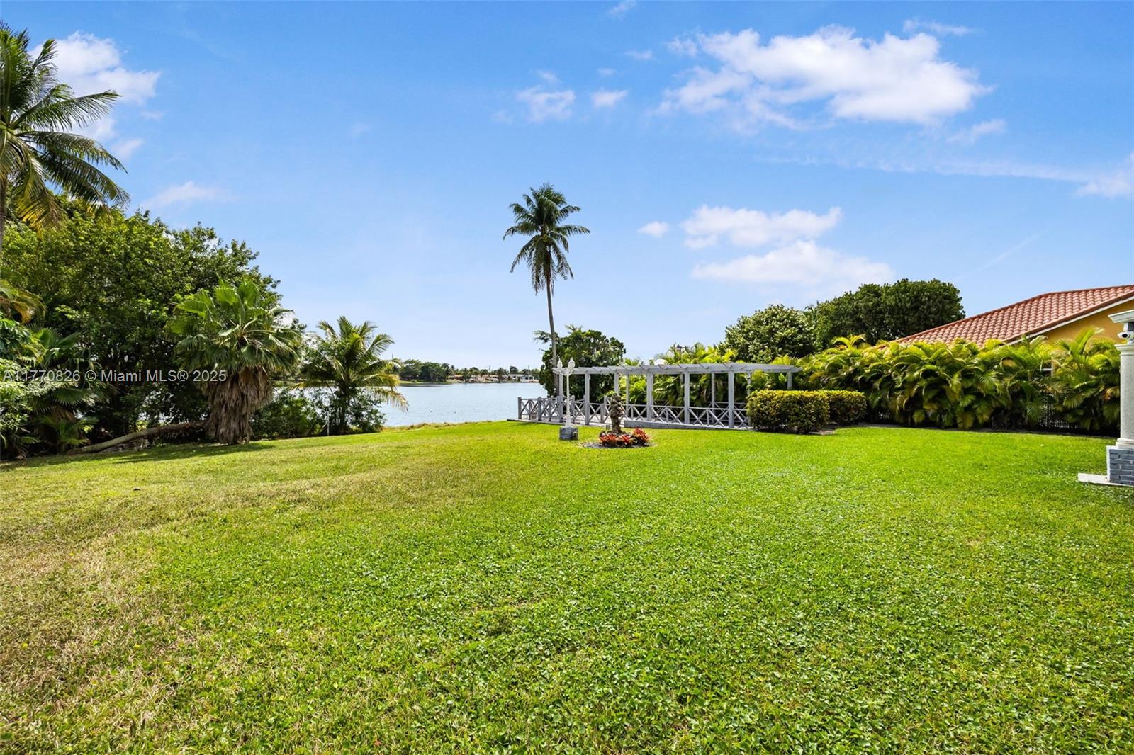 LAKE LAURENCE EST 1ST ADD - Residential