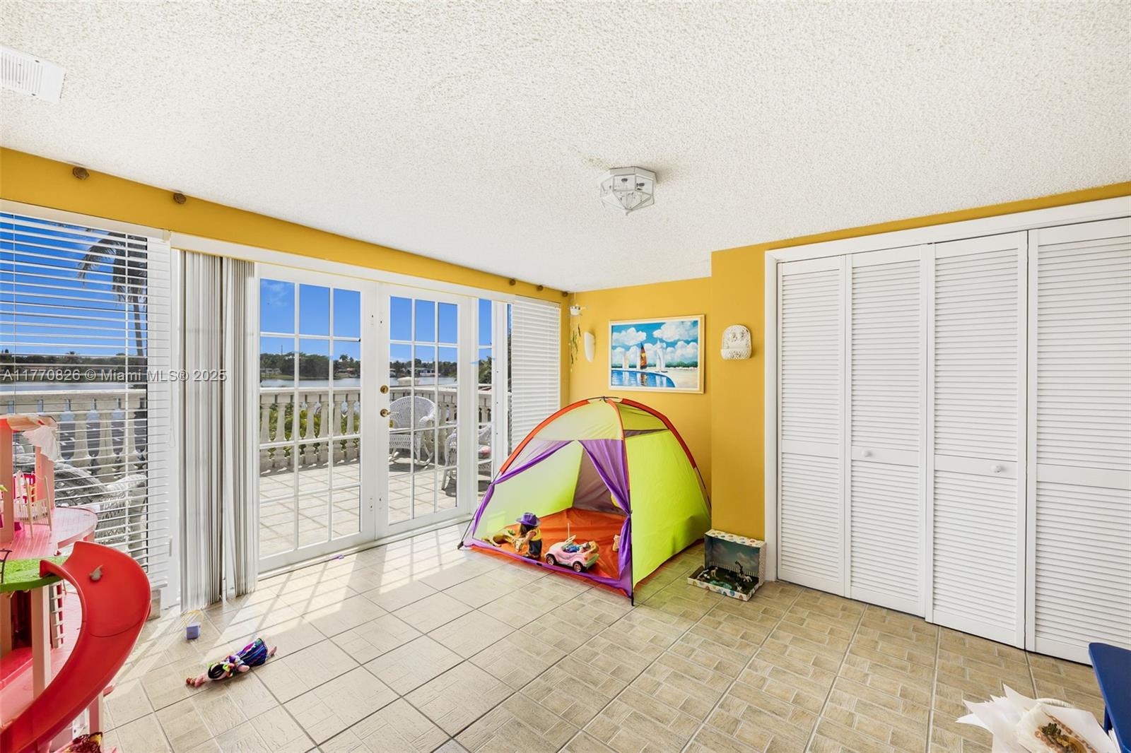 LAKE LAURENCE EST 1ST ADD - Residential