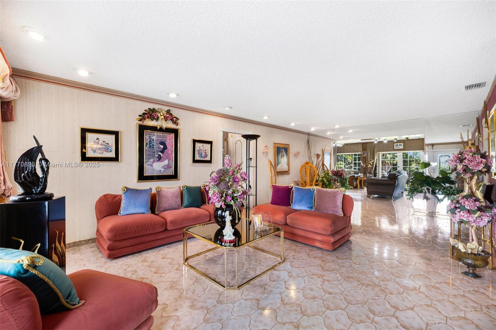 LAKE LAURENCE EST 1ST ADD - Residential