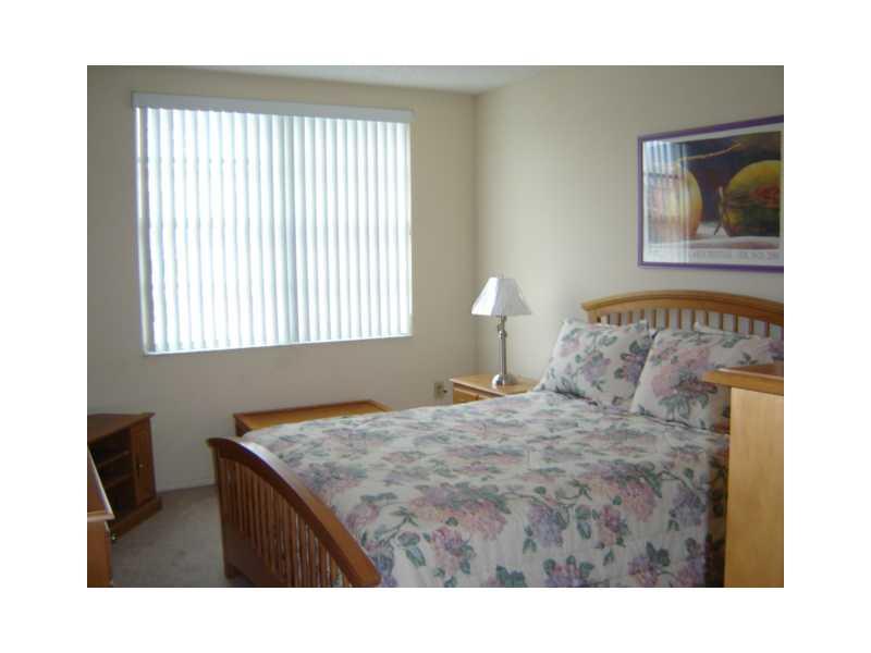 THE HEMISPHERES CONDO - Residential Lease