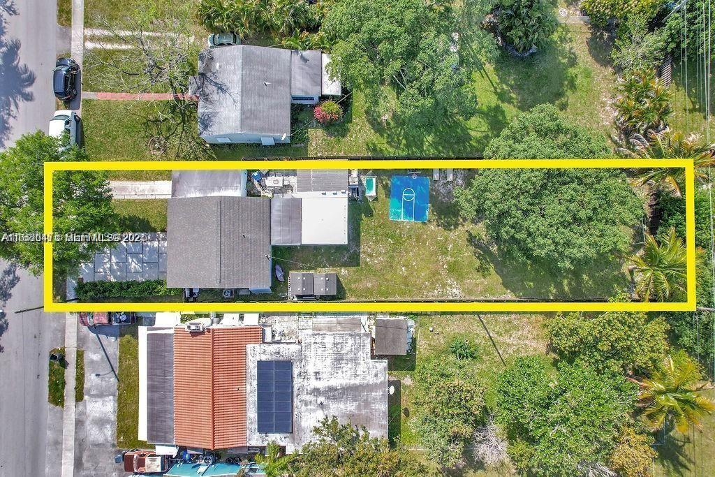 Rare oversized 10,000+ sqft lot in the heart of East Hollywood offering exceptional expansion potential just minutes from Hollywood Beach, Downtown Hollywood, Gulfstream Park, and major highways. This updated 2-bedroom home was originally configured as a 3-bedroom and offers flexible space ideal for a home office, guest room, or future conversion.
The property features impact windows and doors (2022), abundant natural light, and a spacious backyard with ample room for a pool, guest house, outdoor kitchen, or future addition — all with NO HOA restrictions.
Whether you're a primary homeowner looking for room to grow, an investor seeking long-term upside, or a buyer searching for land value in a rapidly appreciating area, this property offers a rare opportunity in one of Hollywood’s most desirable locations.
Enjoy privacy, flexibility, and endless outdoor living potential on an oversized tropical lot close to beaches, dining, shopping, and entertainment.