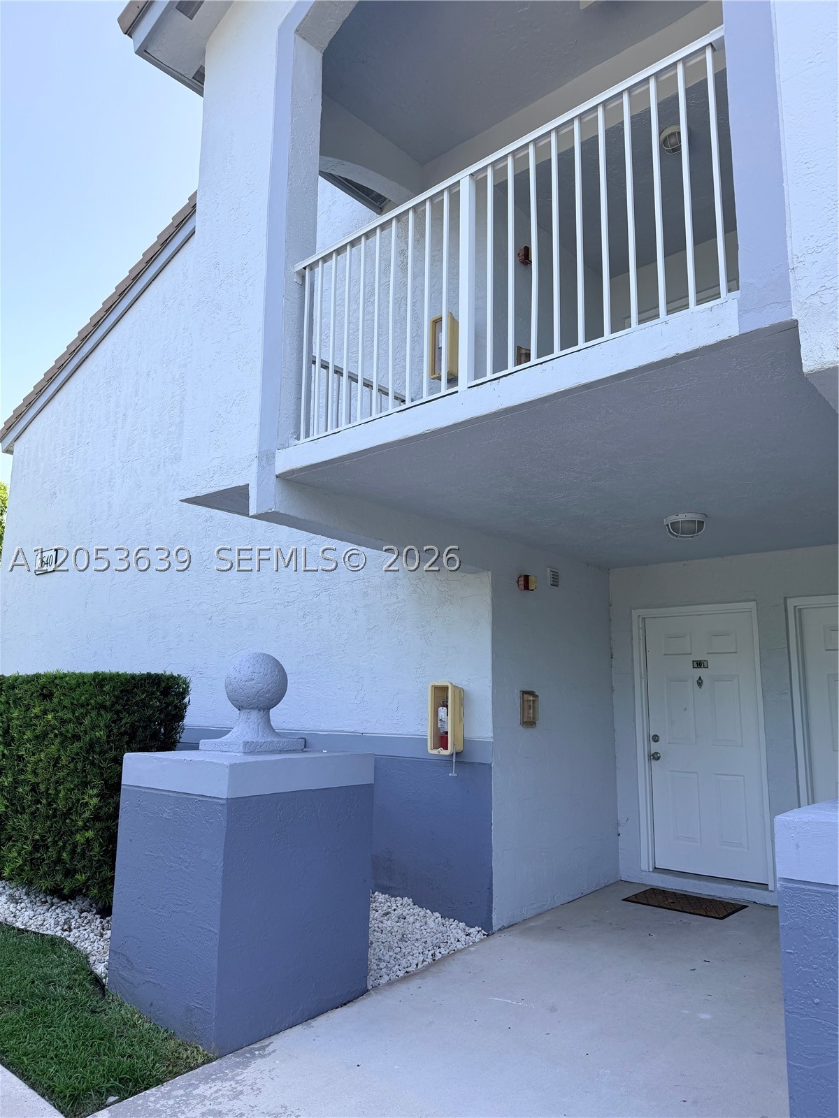 ROYAL GRAND CONDO - Residential