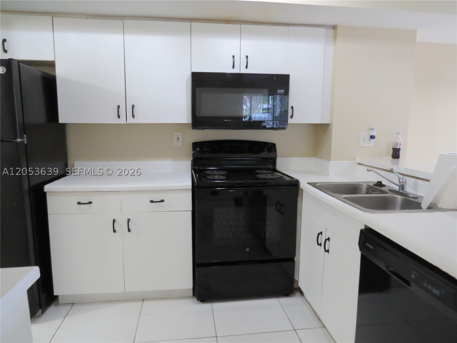 ROYAL GRAND CONDO - Residential