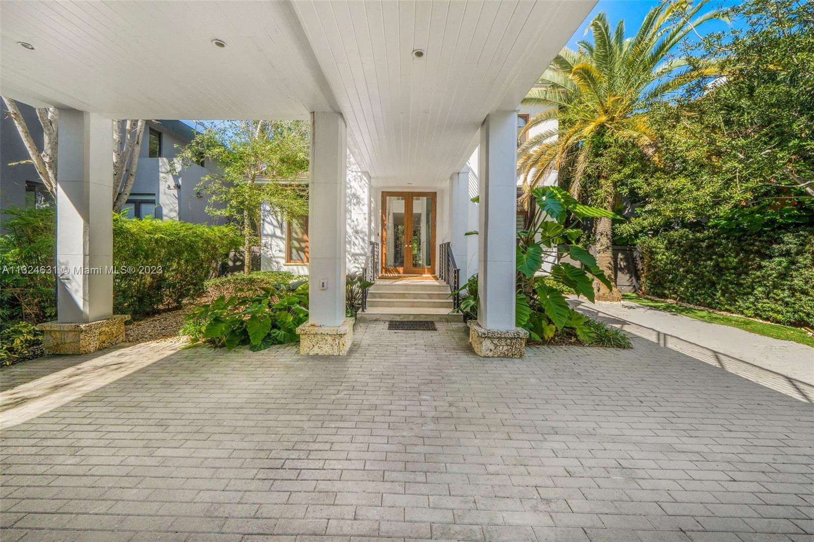 BRICKELL FLAGLER - Residential