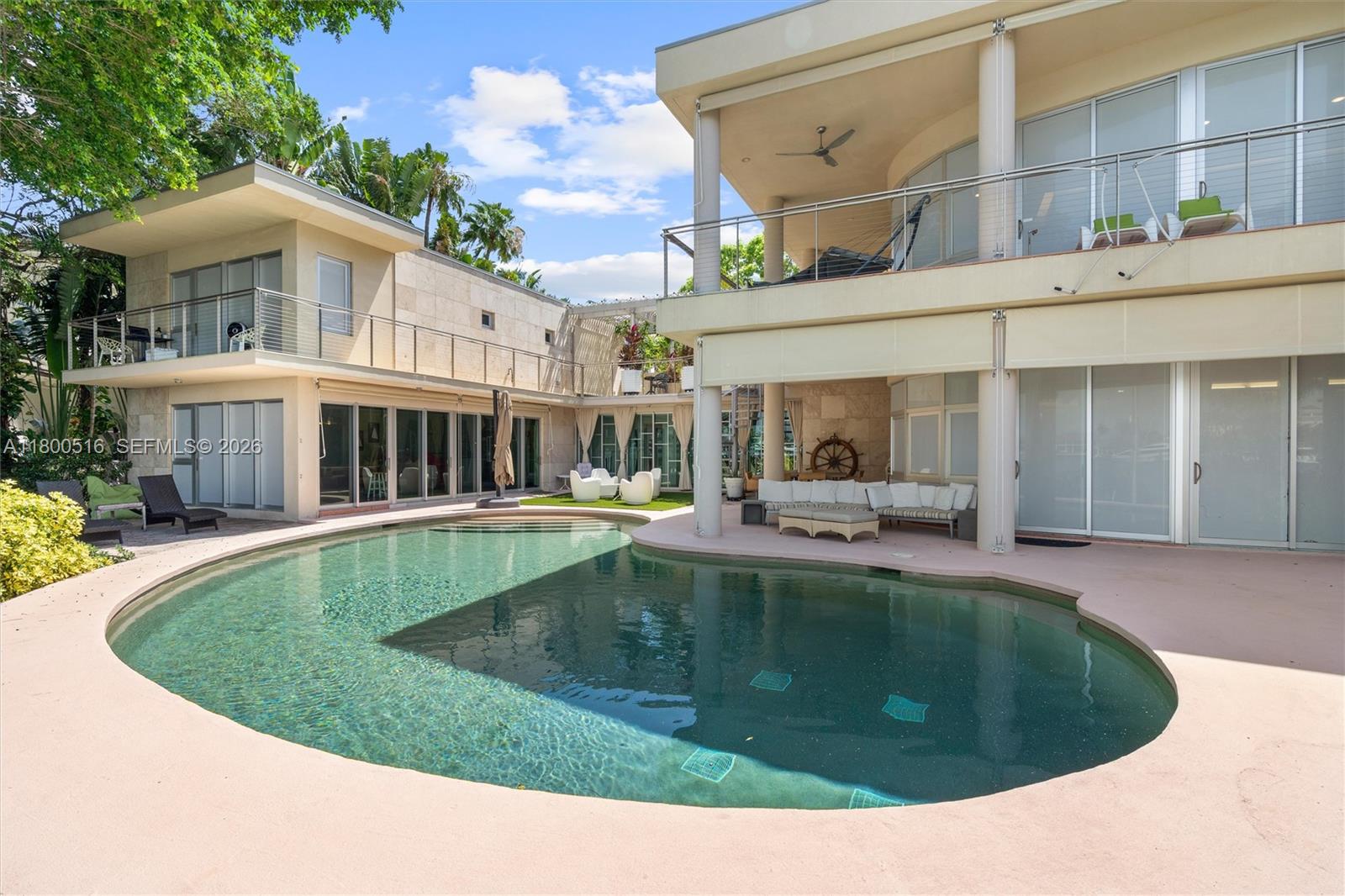 HARBOR BEACH - Residential