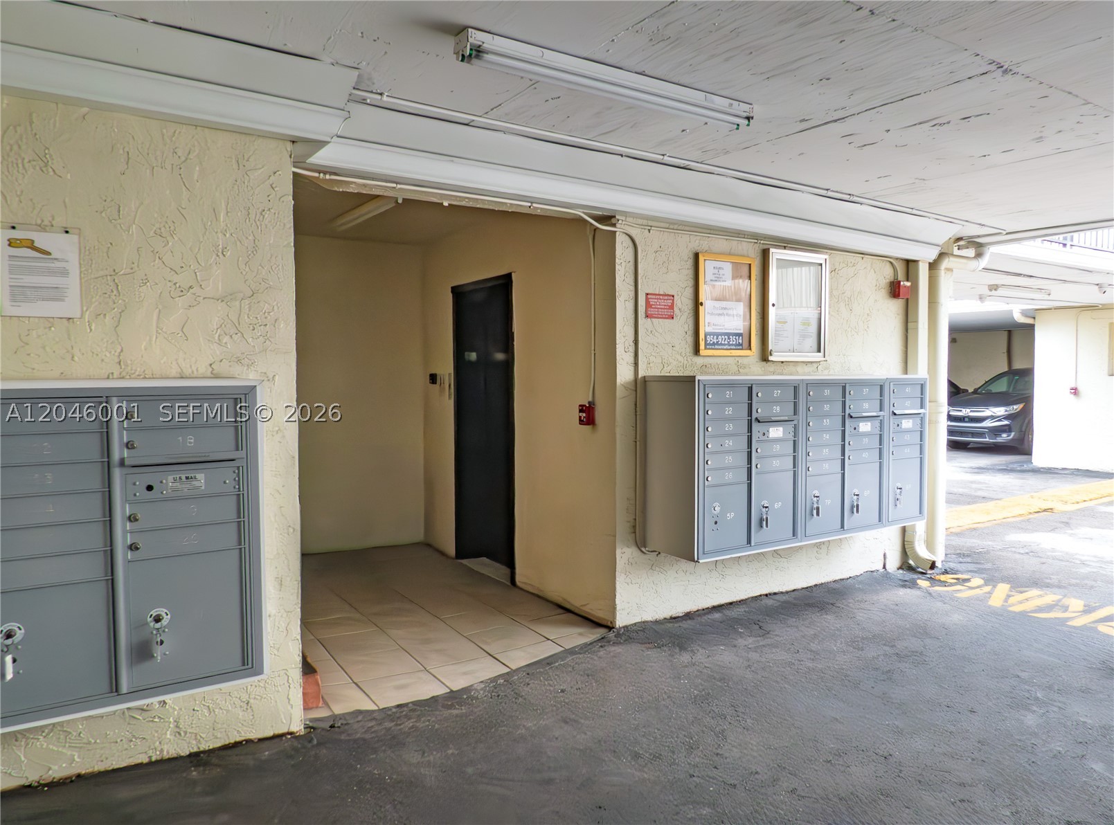 NORTHGATE TOWNHOUSE CONDO - Residential Lease