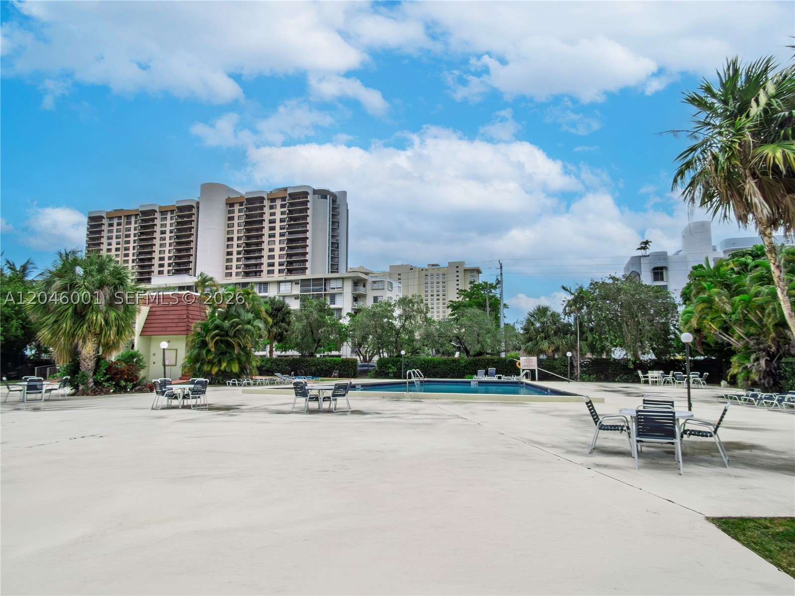 NORTHGATE TOWNHOUSE CONDO - Residential Lease