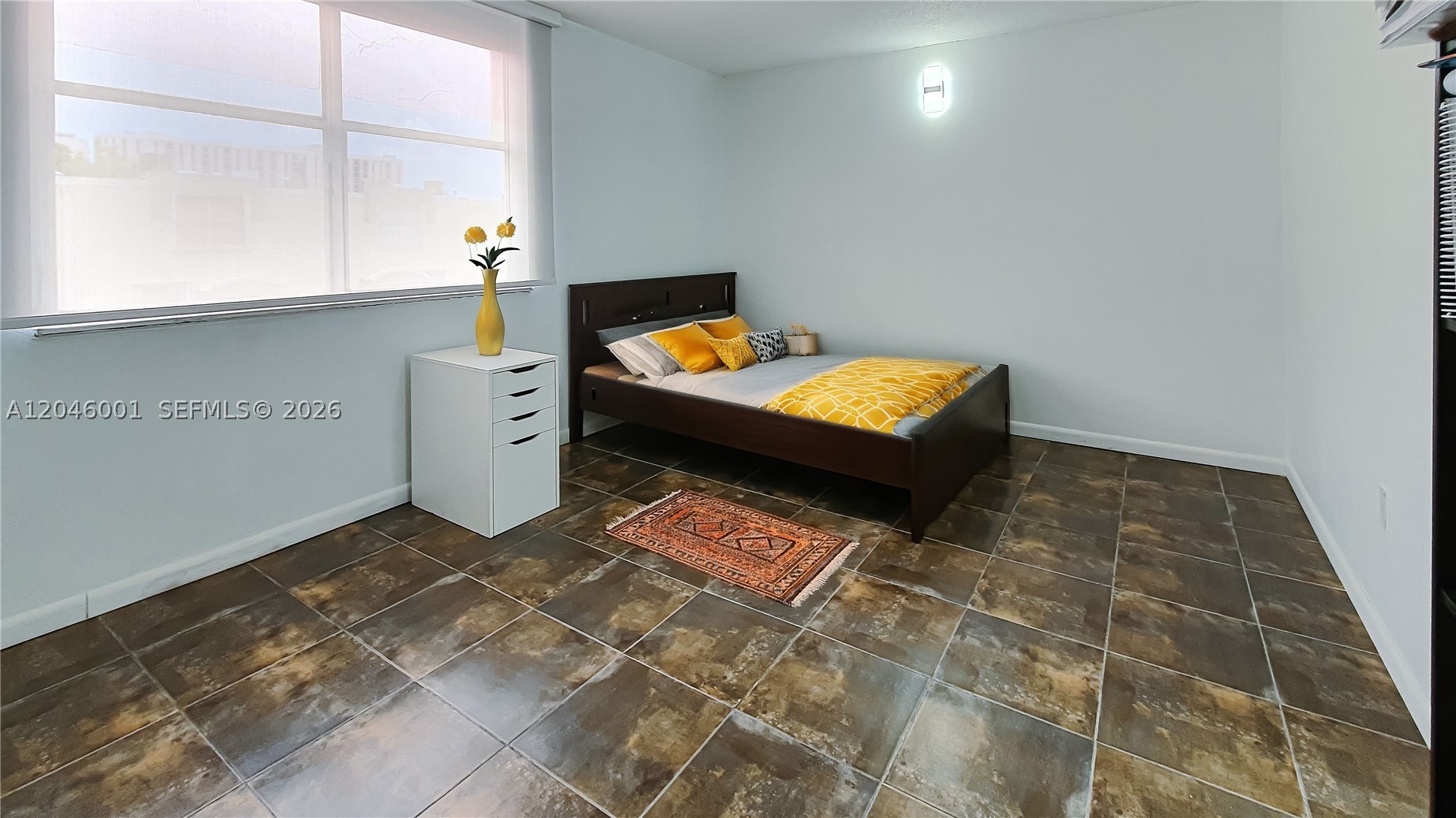 NORTHGATE TOWNHOUSE CONDO - Residential Lease