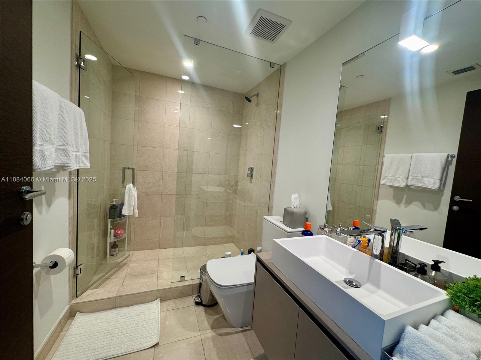 BRICKELL FLATIRON CONDO - Residential