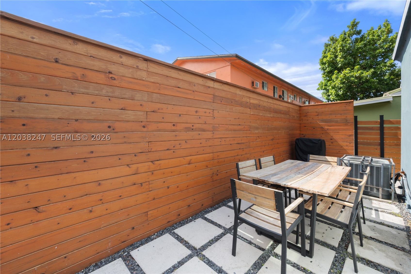 LAWRENCE ESTATES LAND COS - Residential