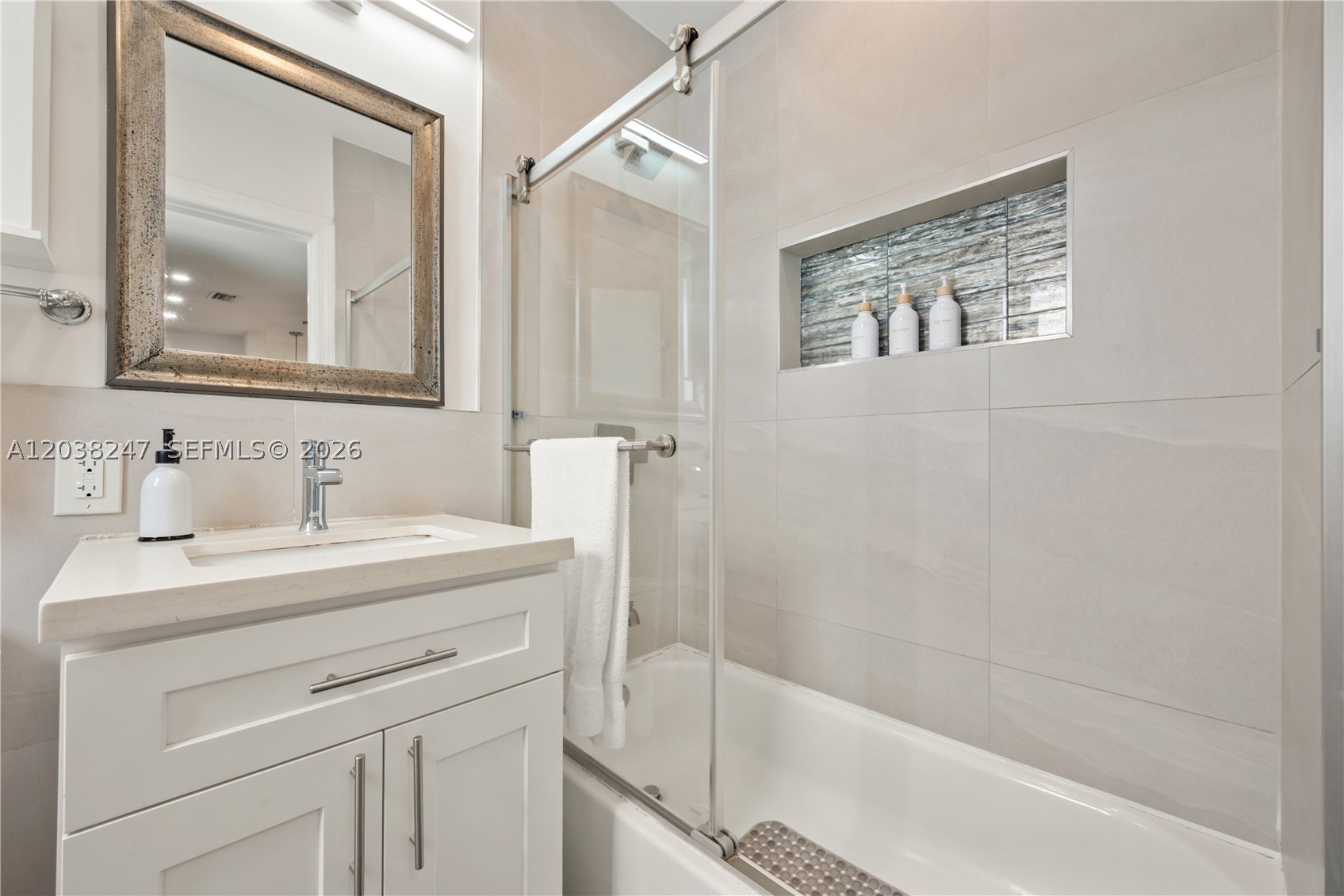 LAWRENCE ESTATES LAND COS - Residential