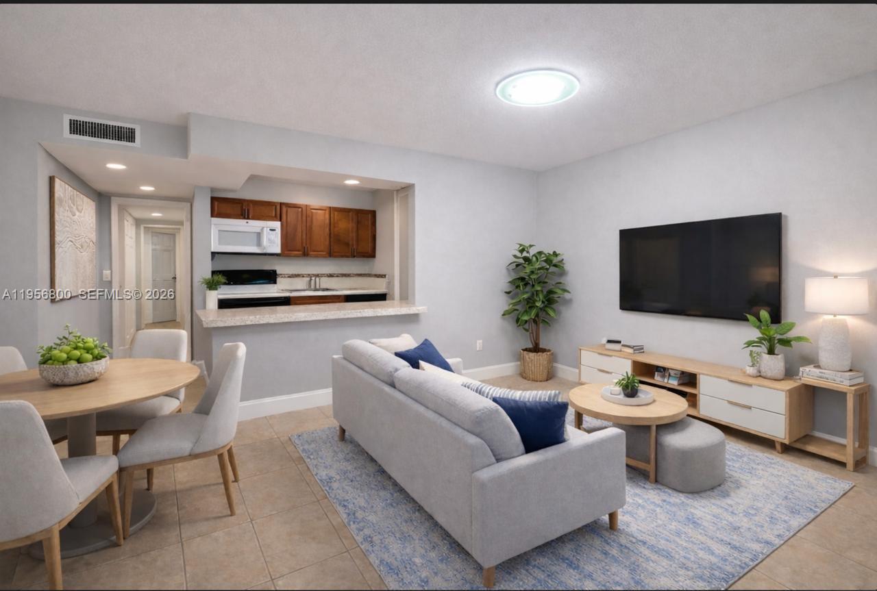 UNIVERSITY TRAIL CONDO - Residential