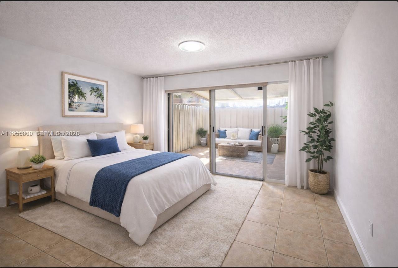 UNIVERSITY TRAIL CONDO - Residential
