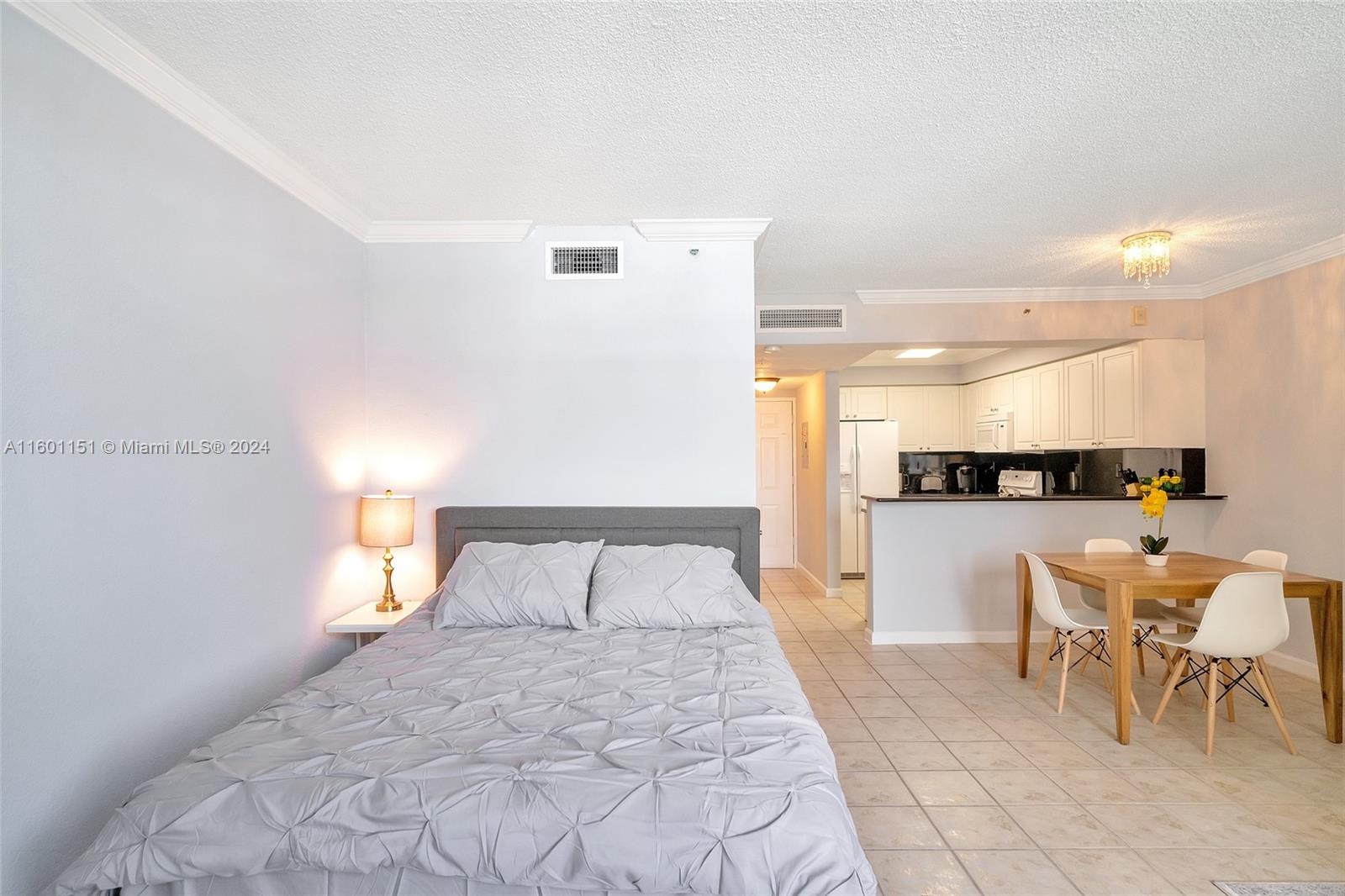 WAVE CONDO - Residential Lease