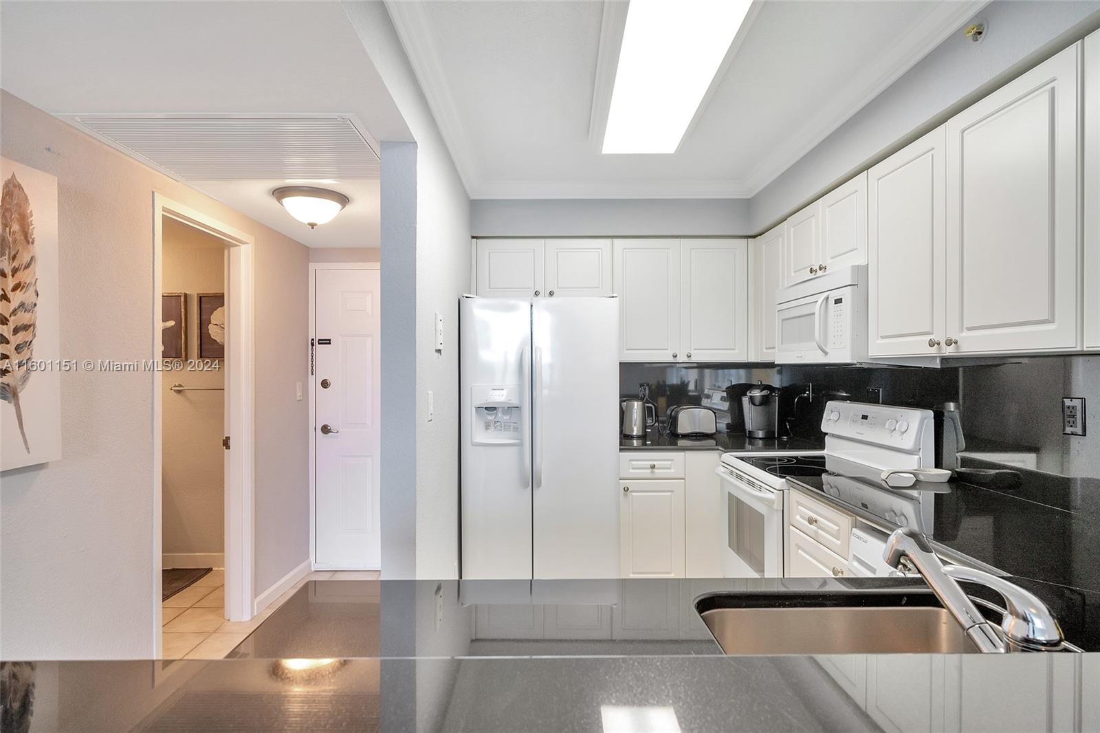 WAVE CONDO - Residential Lease