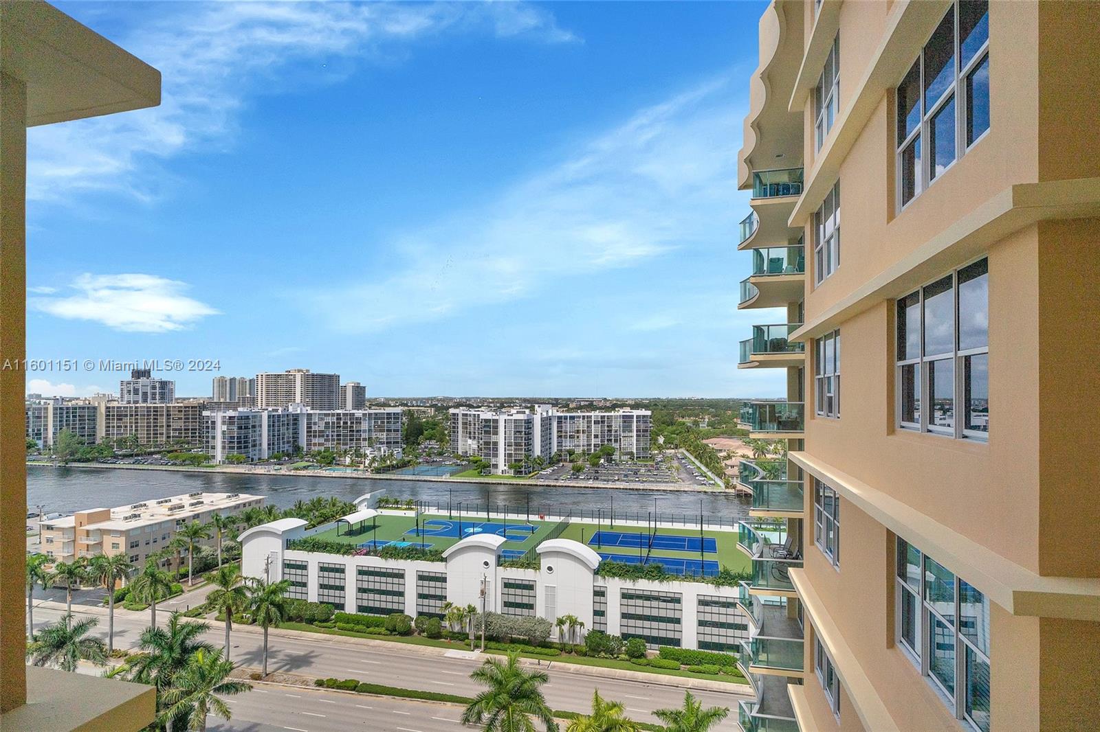 WAVE CONDO - Residential Lease