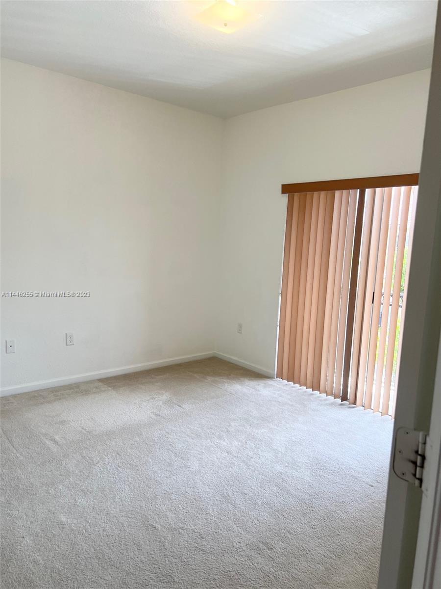 SUNSET LAKE TOWNHOMES - Residential