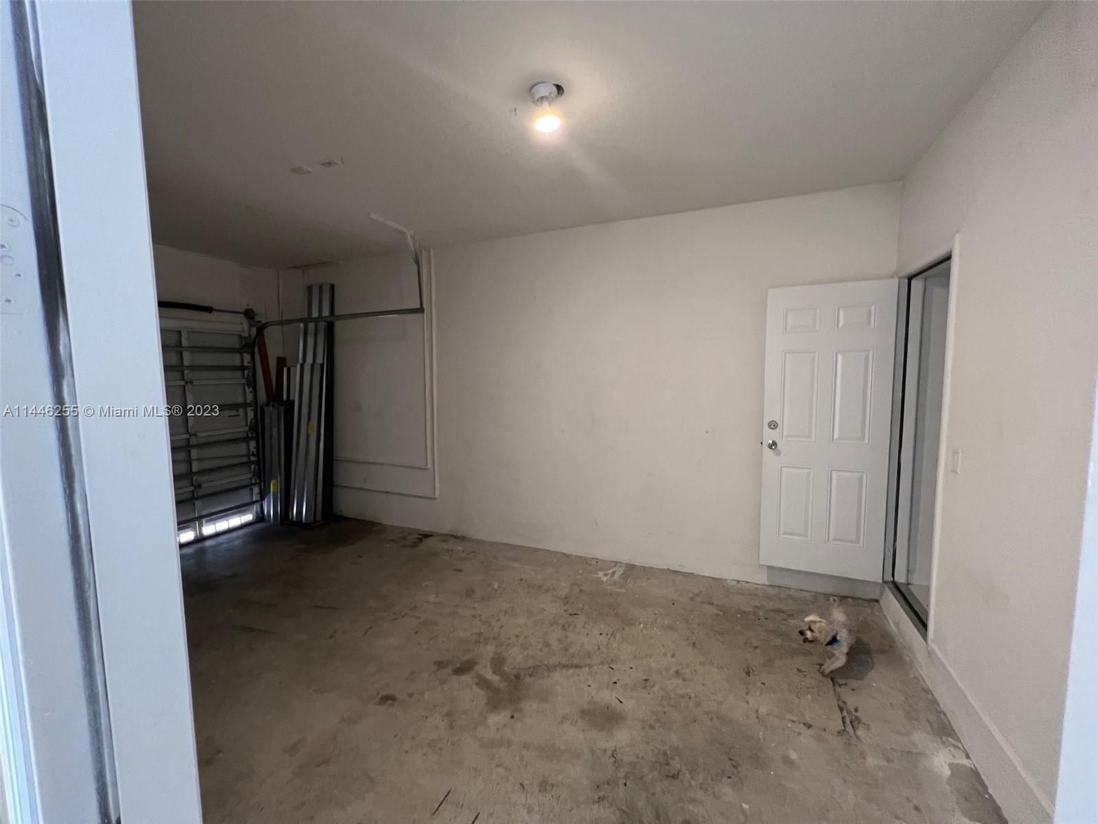SUNSET LAKE TOWNHOMES - Residential