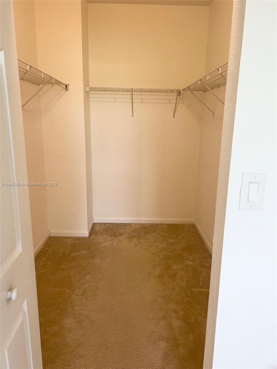SUNSET LAKE TOWNHOMES - Residential