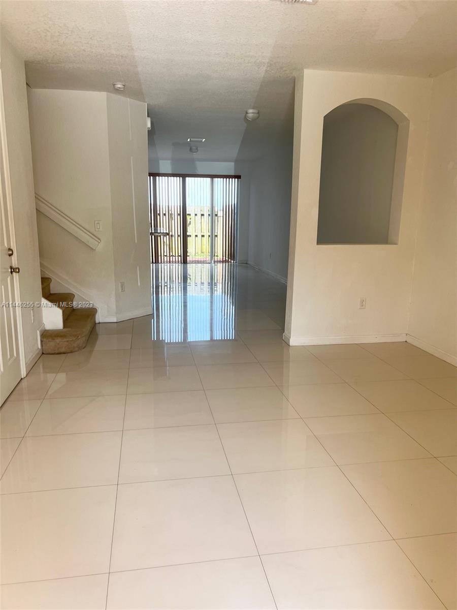 SUNSET LAKE TOWNHOMES - Residential
