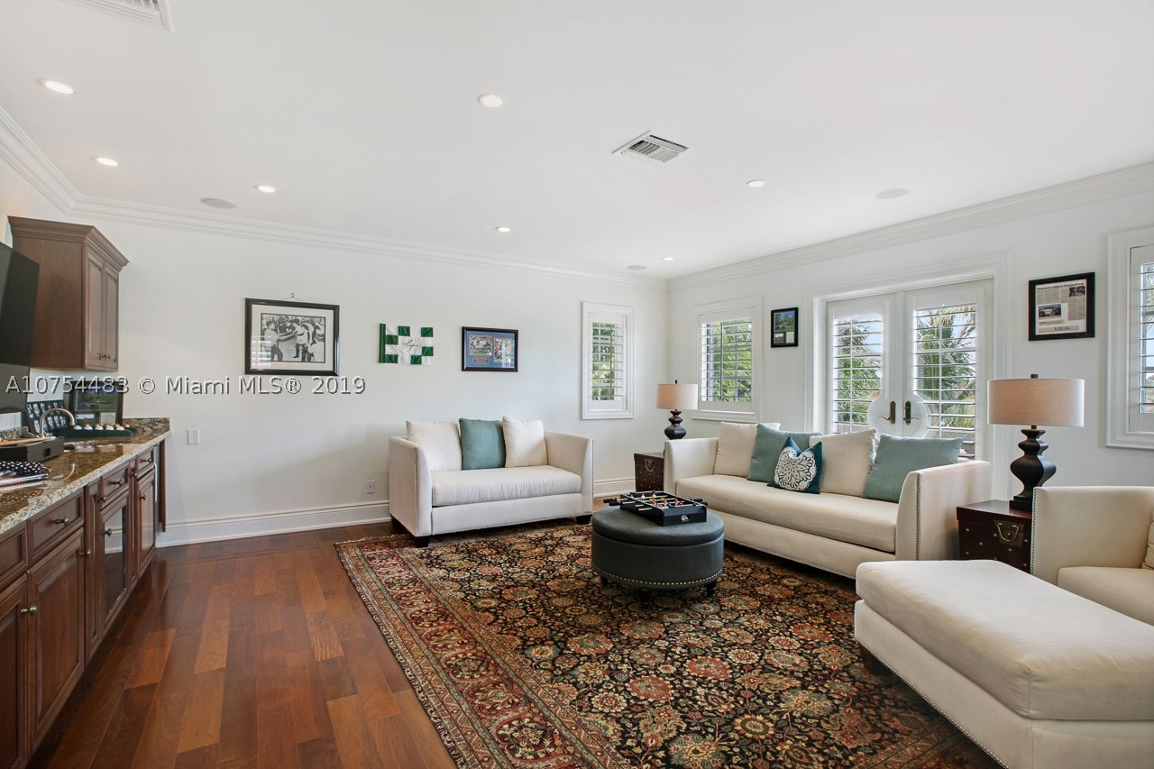 Admirals Cove - Residential