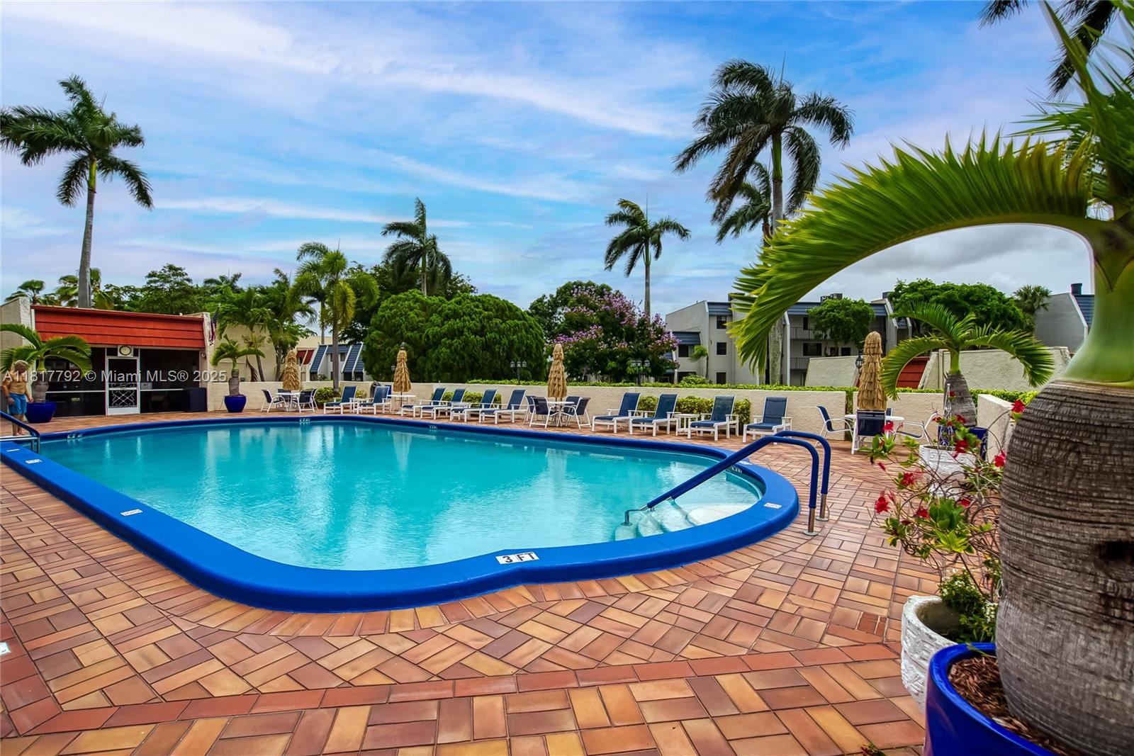 FOUNTAINS OF PALM BEACH C - Residential Lease