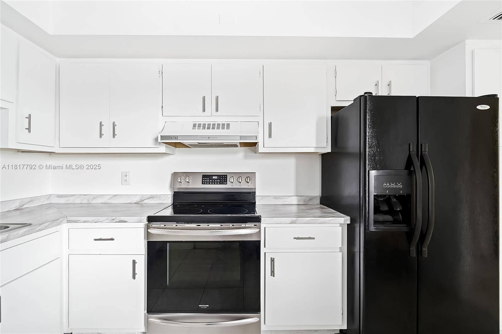 FOUNTAINS OF PALM BEACH C - Residential Lease
