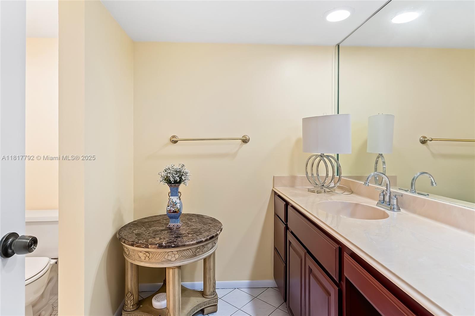 FOUNTAINS OF PALM BEACH C - Residential Lease