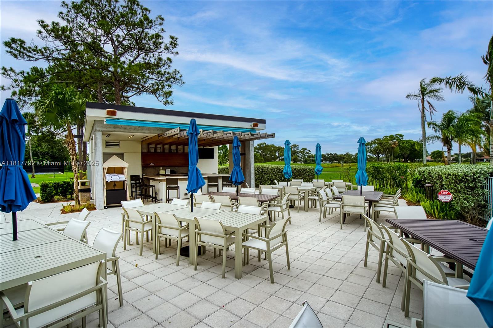 FOUNTAINS OF PALM BEACH C - Residential Lease