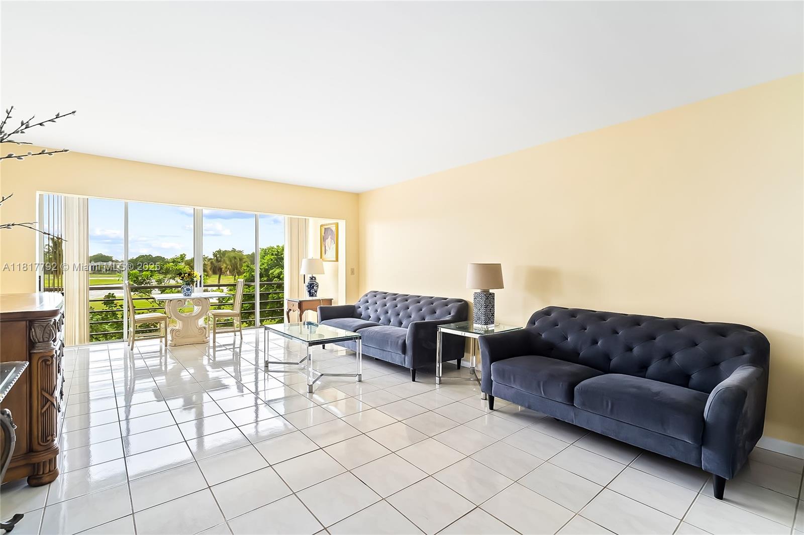 FOUNTAINS OF PALM BEACH C - Residential Lease