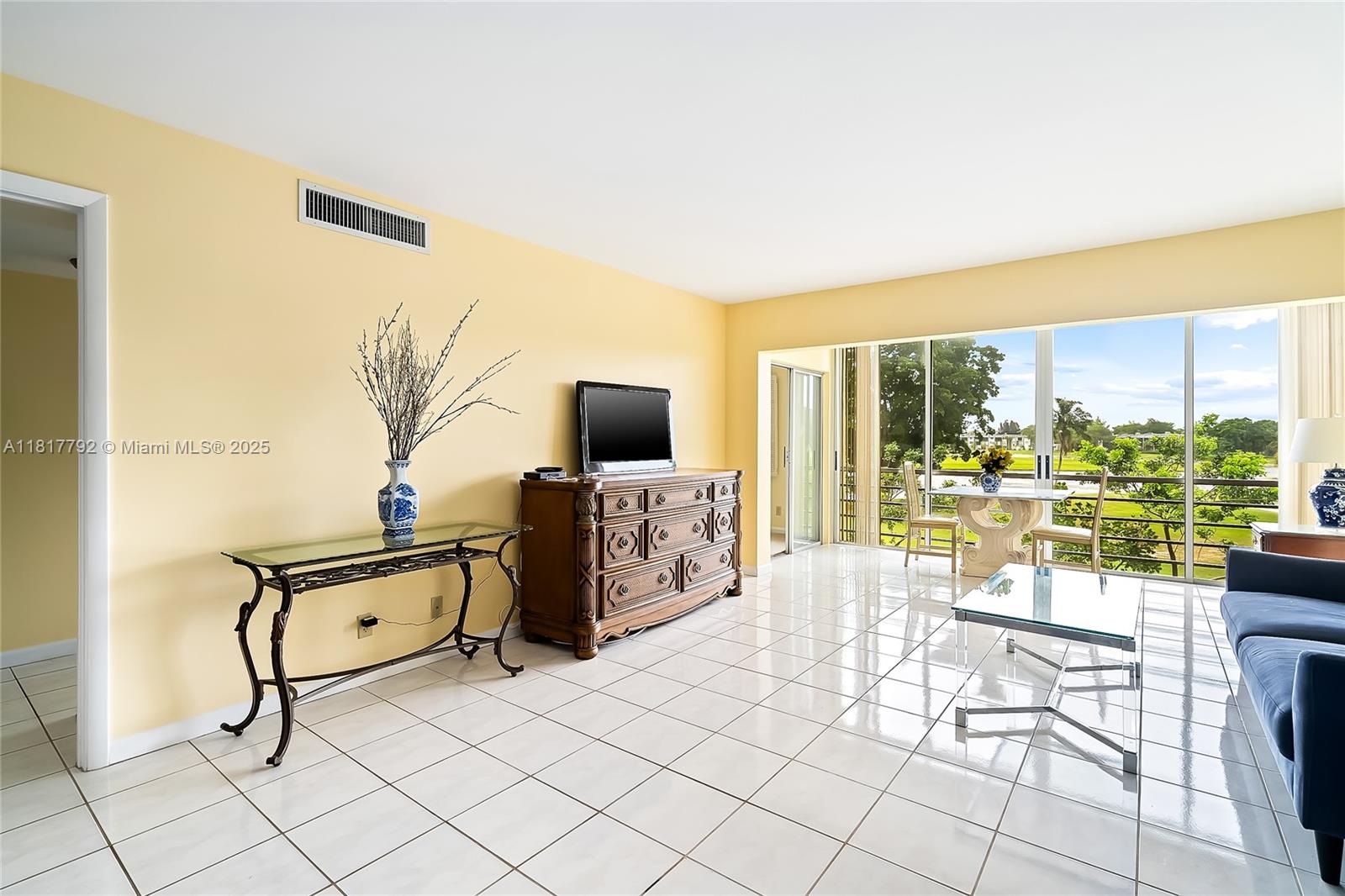 FOUNTAINS OF PALM BEACH C - Residential Lease