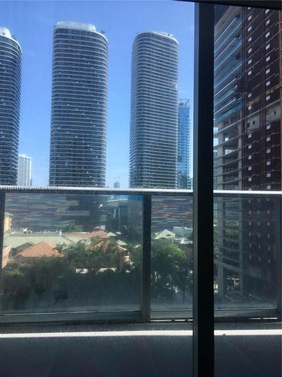 1100 MILLECENTO RESIDENCE - Residential Lease