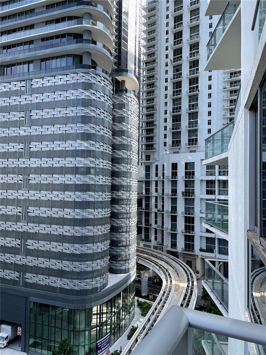 1100 MILLECENTO RESIDENCE - Residential Lease