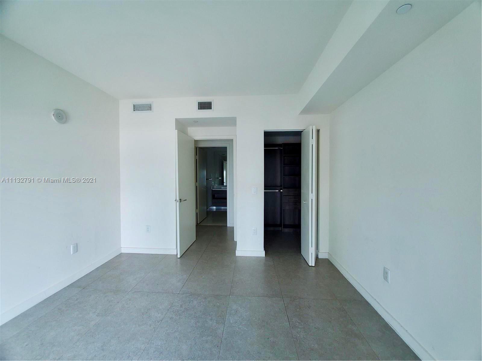 1100 MILLECENTO RESIDENCE - Residential Lease