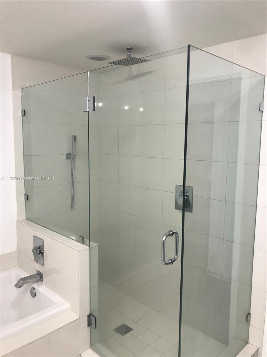 1100 MILLECENTO RESIDENCE - Residential Lease