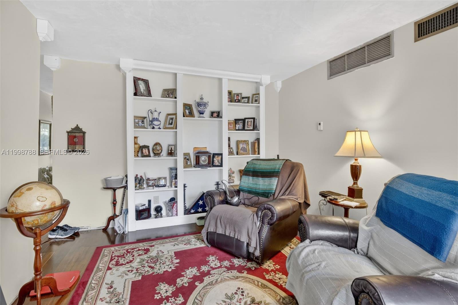 EMBARCADERO CONDO - Residential