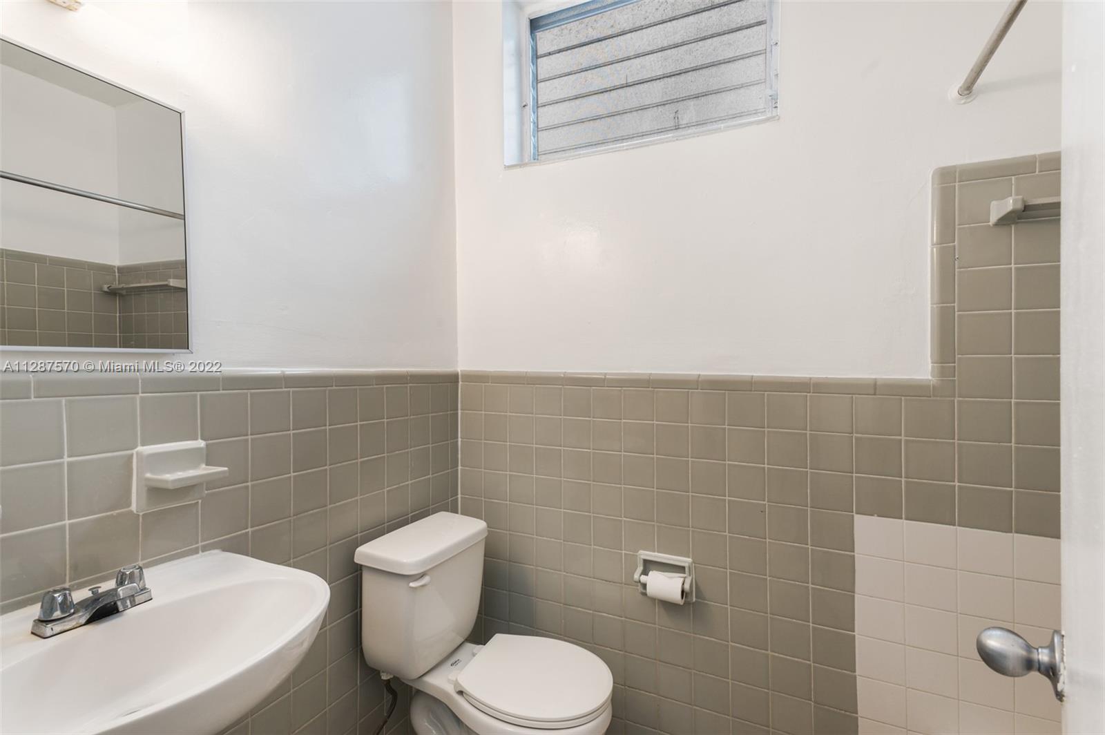 GOLF COURSE SUB AMD PL - Residential Lease