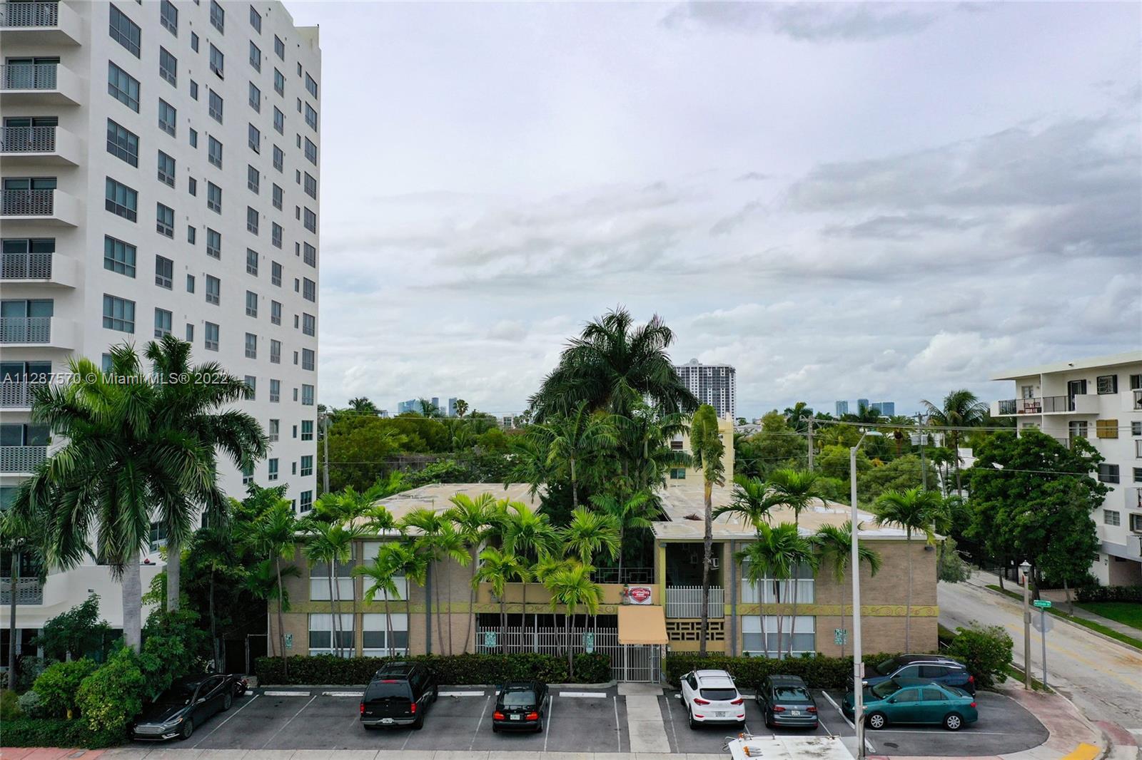 GOLF COURSE SUB AMD PL - Residential Lease