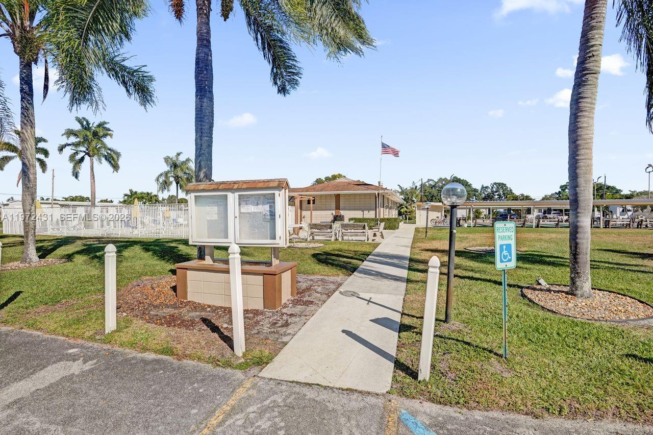 NORTHERN PINES MOBILE HOM - Residential