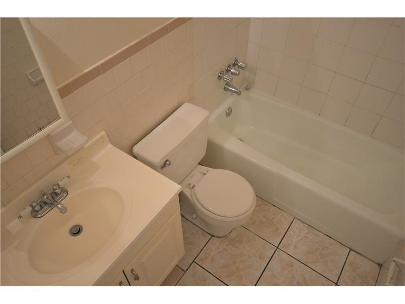 HOLLYWOOD SOUTH SIDE ADD - Residential Lease