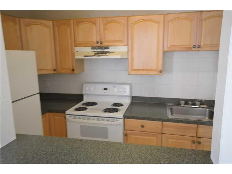 HOLLYWOOD SOUTH SIDE ADD - Residential Lease