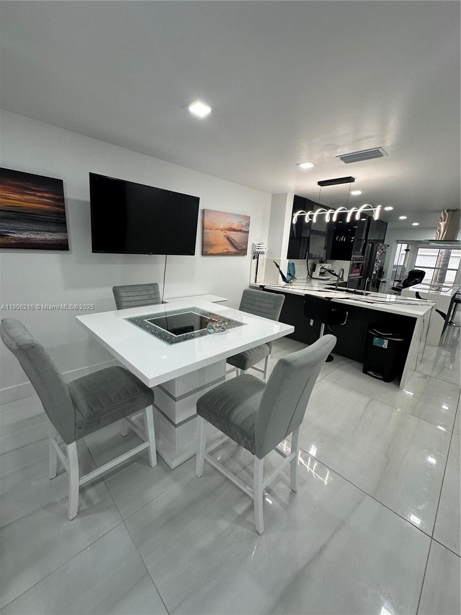 WEST LAKE VILLAGE PLAT - Residential
