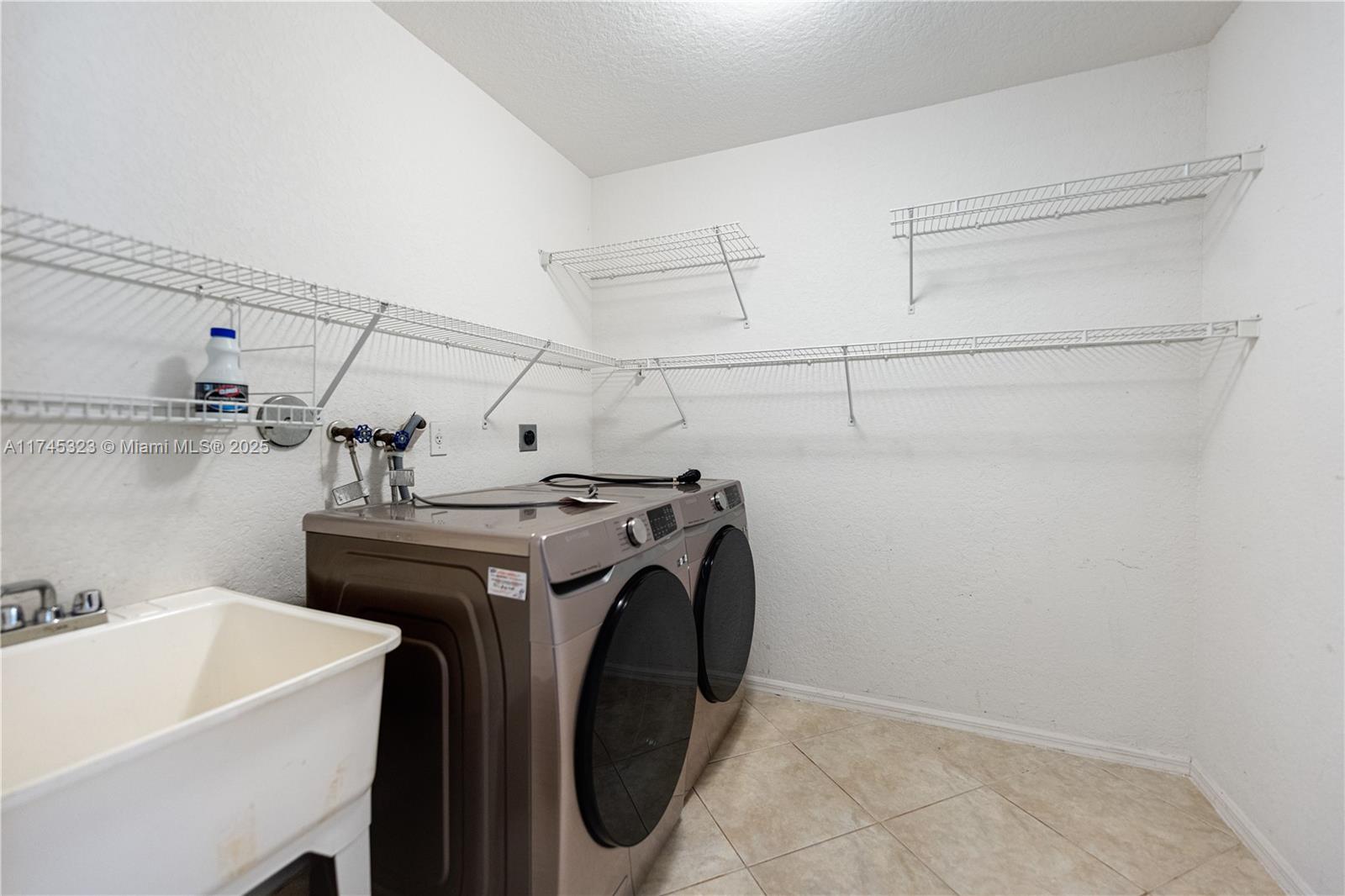 SILVER SHORES (PARCELS A - Residential Lease