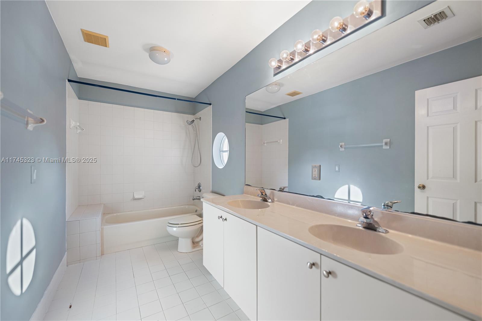 SILVER SHORES (PARCELS A - Residential Lease