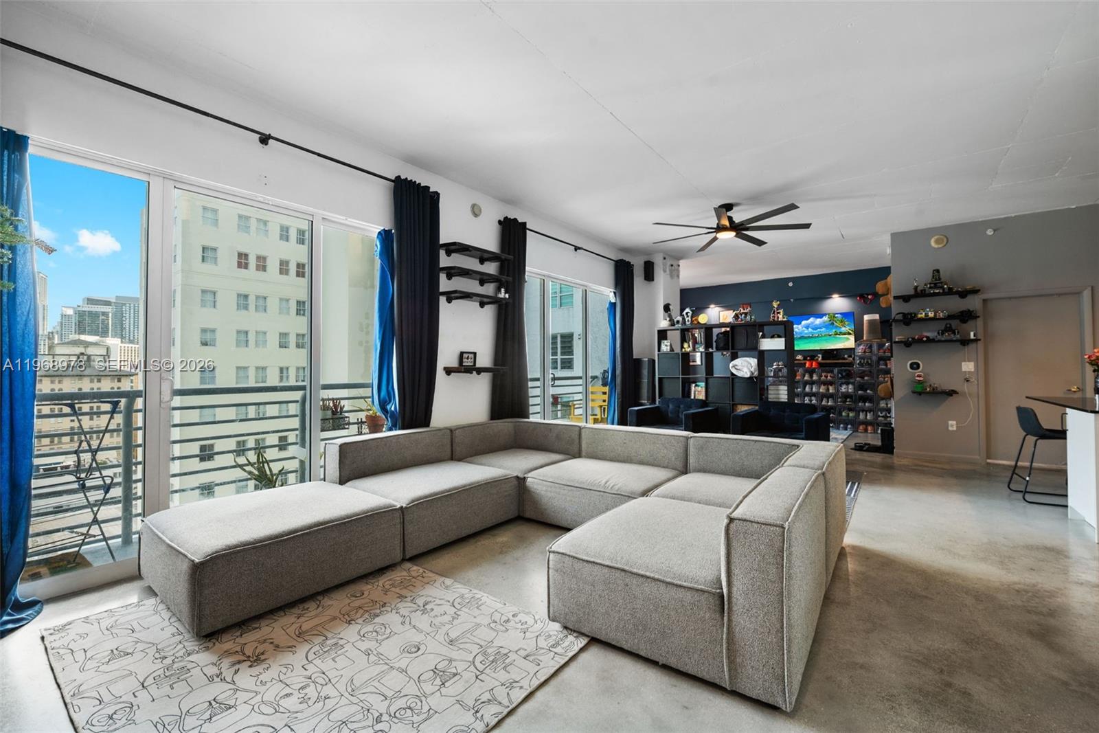 THE LOFT DOWNTOWN II COND - Residential