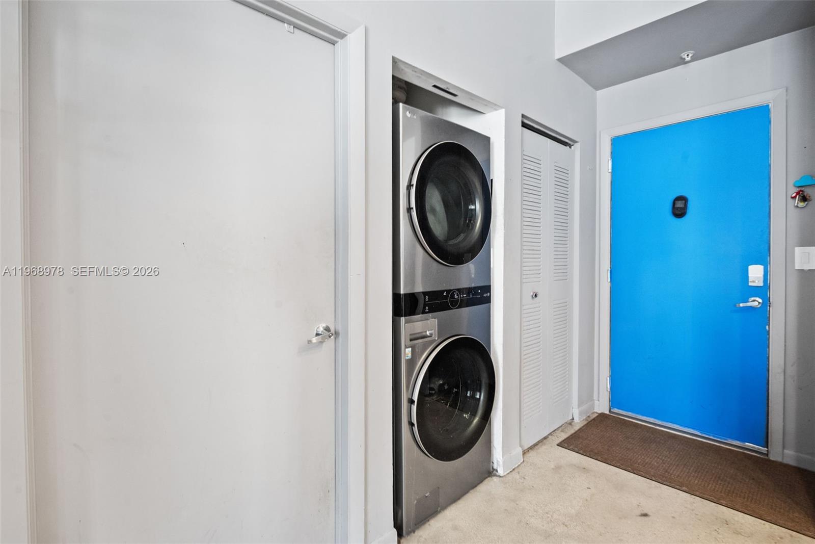 THE LOFT DOWNTOWN II COND - Residential