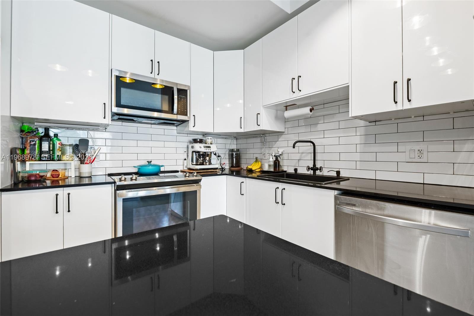 THE LOFT DOWNTOWN II COND - Residential