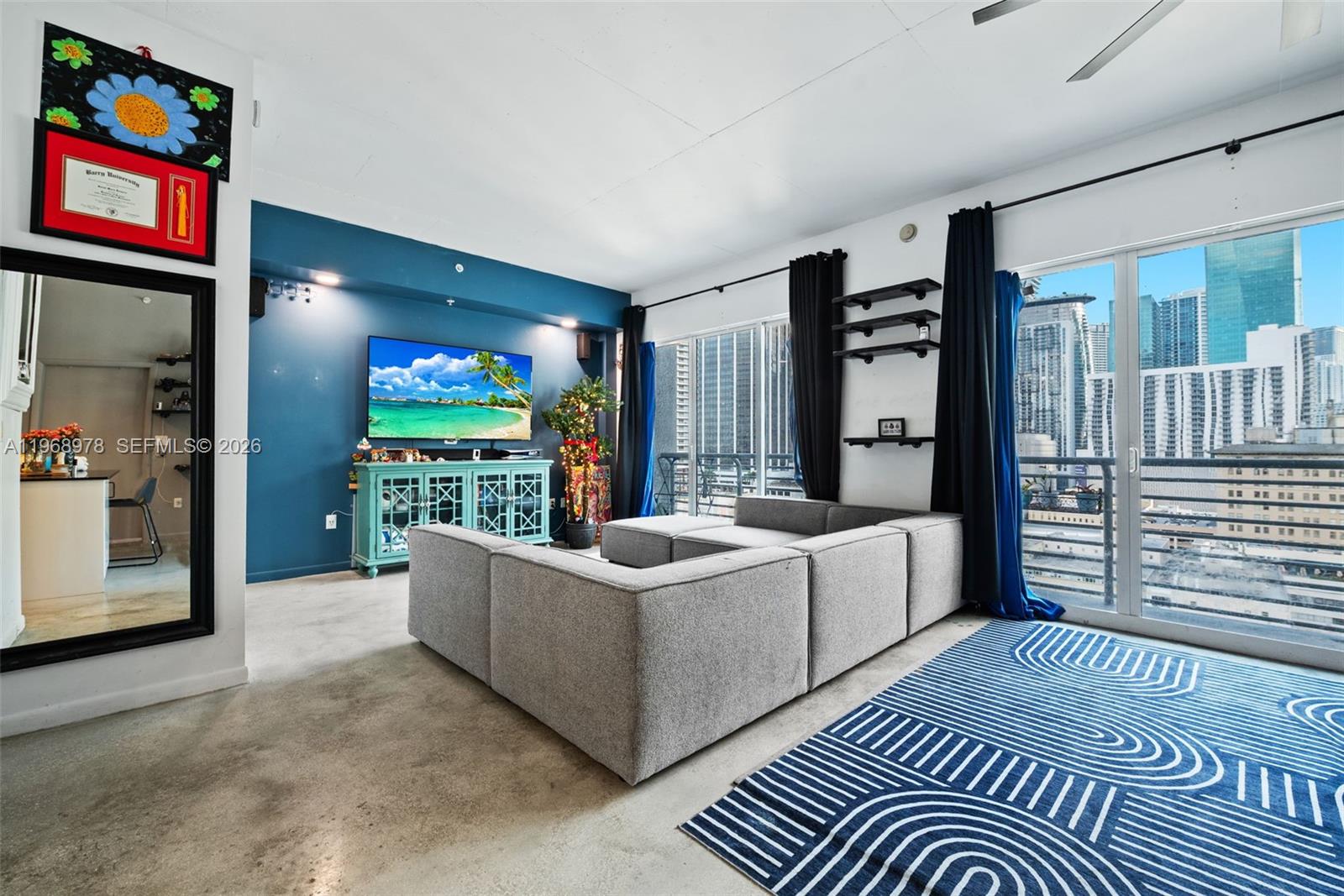 THE LOFT DOWNTOWN II COND - Residential