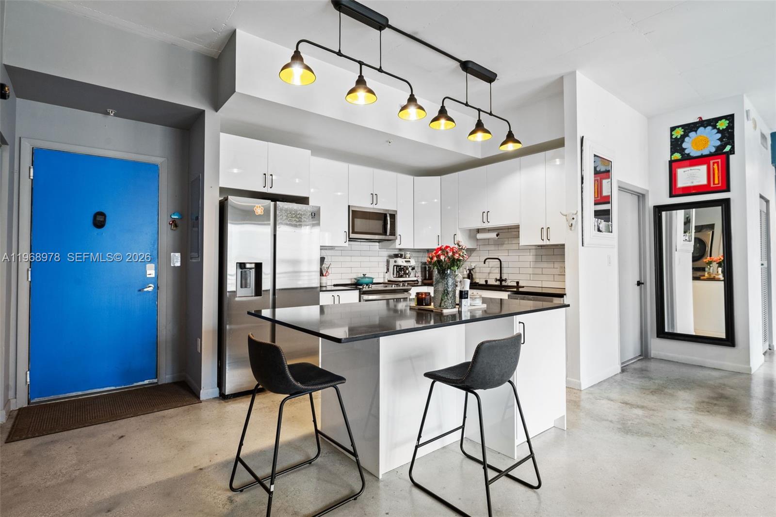 THE LOFT DOWNTOWN II COND - Residential