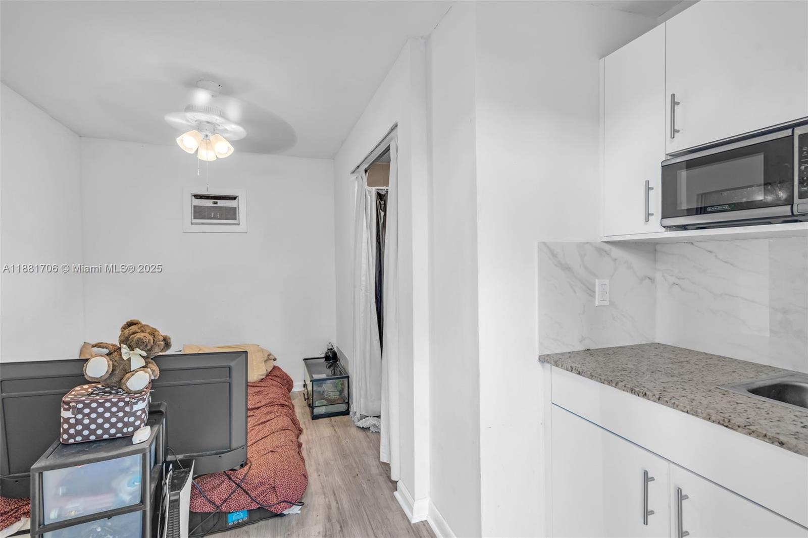 SUNRISE HEIGHTS - Residential Income